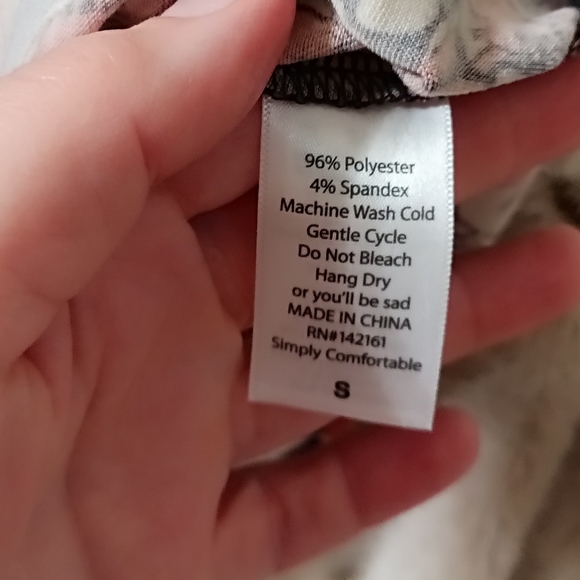 A quarter shirt - Picture 4 of 4